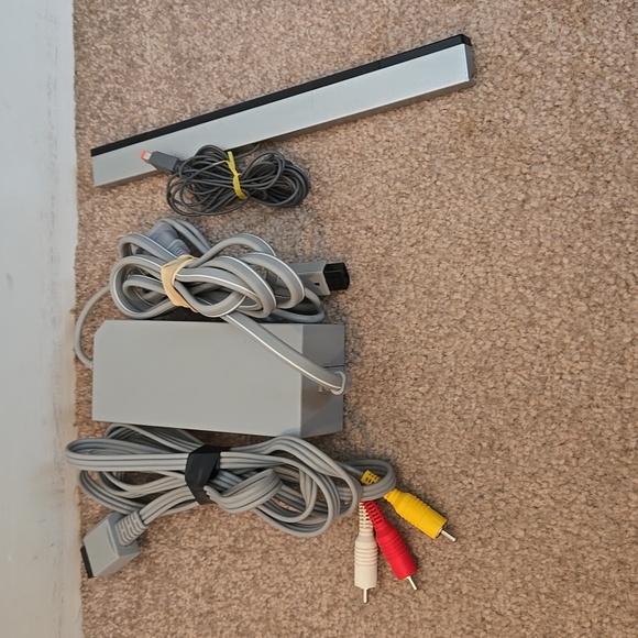 Wii Game Console - Picture 7 of 7